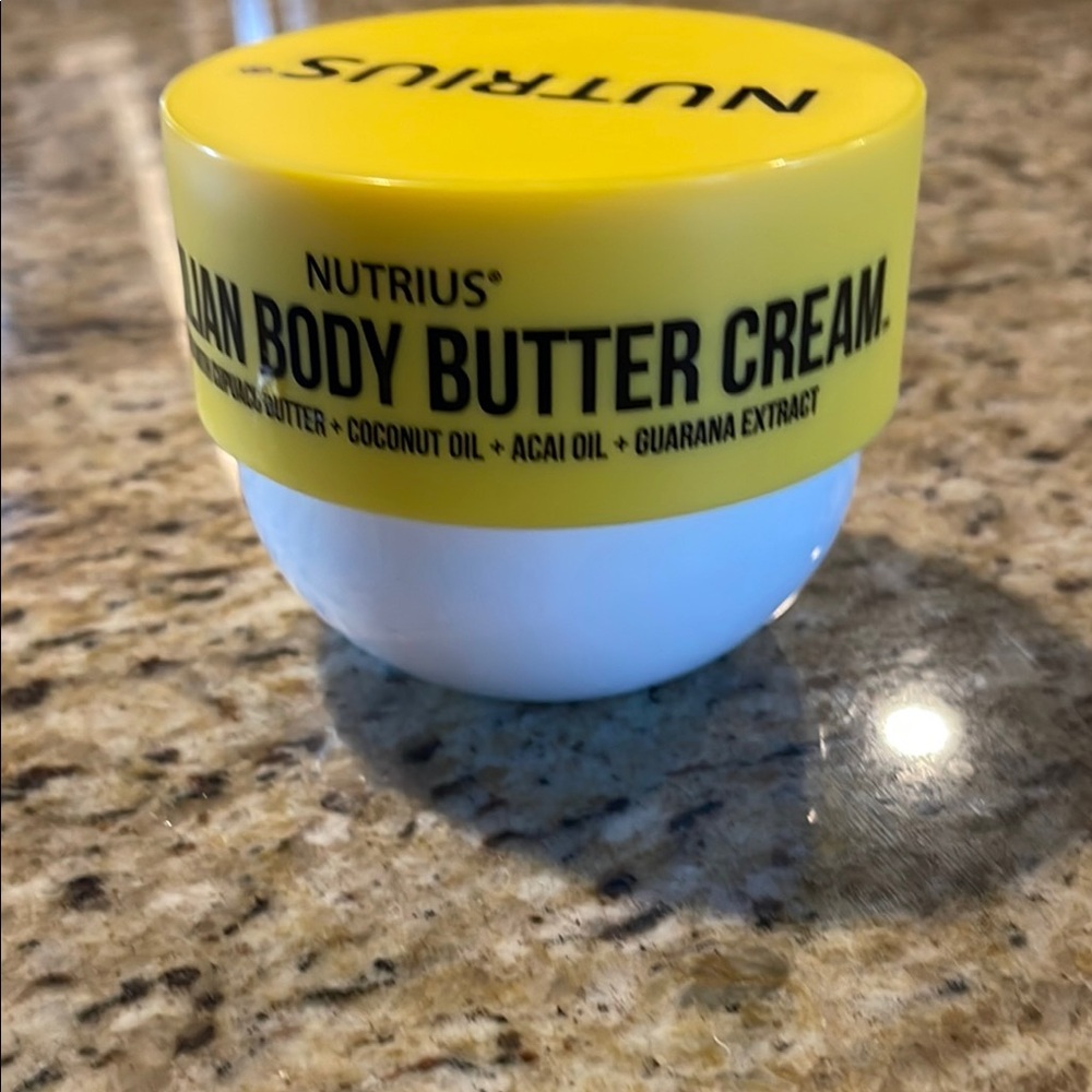 Nutrius Brazilian Body Butter - Picture 4 of 5